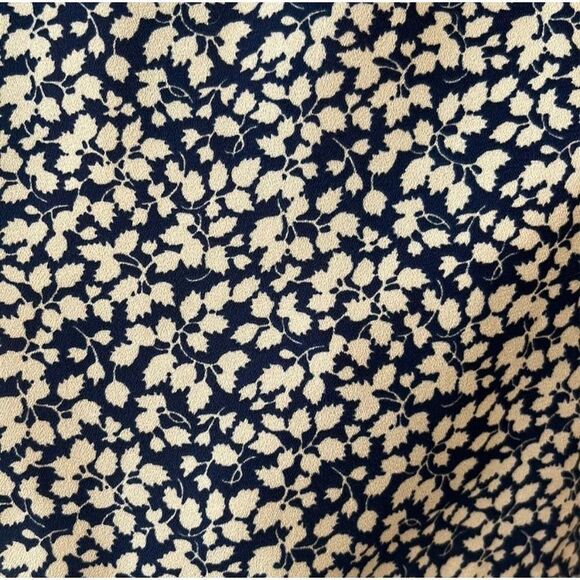 Harlowe & Graham Sleeveless Tunic Blouse Sz S Women’s Navy & Tan Floral Vines - Picture 10 of 14